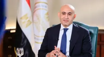 وزير التعليم يفجر مفاجأة وينفي تورط المراقبين في أزمة تداول امتحانات الثانوية العامة بجروبات الغش العام الماضي